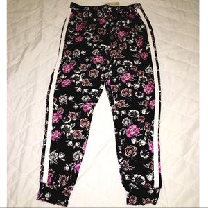 Large pink rose jogger women’s